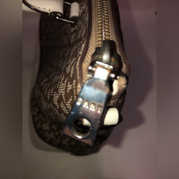 DKNY Donna Karan Leather Purse Logo Pattern W Silver Charm Detachable Authentic - Picture 10 of 16